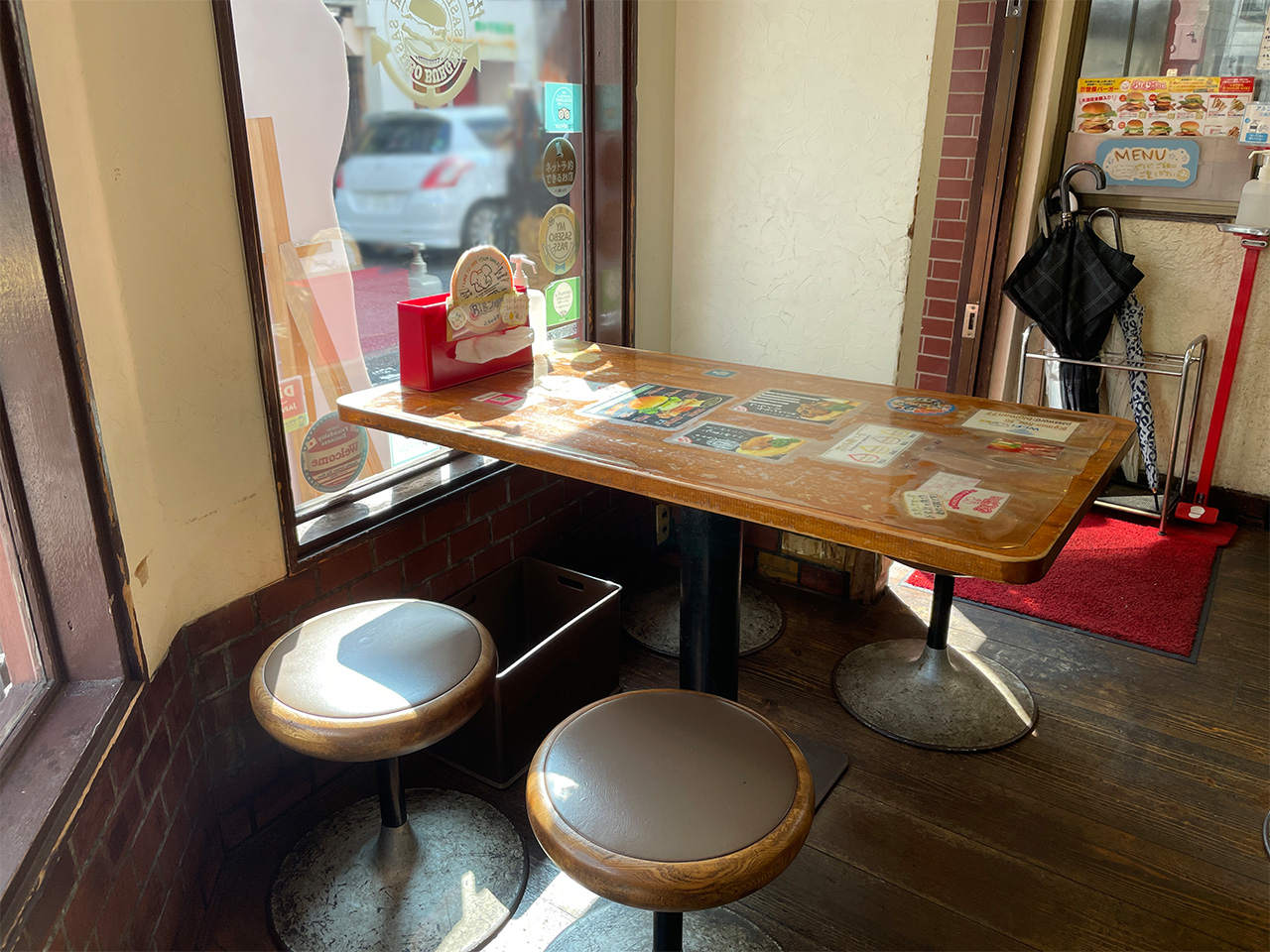 ビッグマン佐世保上京町本店店内